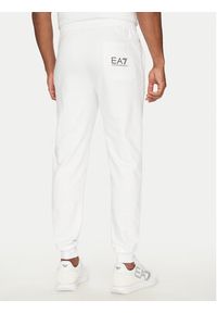 EA7 Emporio Armani Spodnie dresowe 7M000571 AF13512 M0003 Biały Regular Fit. Kolor: biały. Materiał: bawełna #5