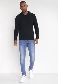 Born2be - Czarny Sweter Cretadus. Kolor: czarny. Materiał: jeans, dzianina. Długość rękawa: długi rękaw. Długość: długie. Wzór: jednolity, gładki. Sezon: jesień, zima. Styl: klasyczny, elegancki #2