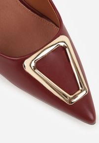 Renee - Bordowe Szpilki Vices z Wkładką ze Skóry Naturalnej Ozdobione Klamrą Miava. Okazja: na spotkanie biznesowe, do pracy. Zapięcie: klamry. Kolor: czerwony. Materiał: skóra. Wzór: aplikacja. Obcas: na szpilce. Styl: biznesowy, elegancki #6