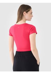 4f - 4F T-shirt crop top gładki damski - różowy L. Okazja: na co dzień. Kolor: różowy. Materiał: dzianina, bawełna, jersey, materiał, elastan. Długość rękawa: krótki rękaw. Długość: krótkie. Wzór: gładki. Styl: sportowy, casual