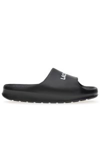Klapki Lacoste Croco 2.0 Evo 747CMA0015-02H - czarne. Okazja: na plażę, na co dzień. Zapięcie: pasek. Kolor: czarny. Materiał: materiał, syntetyk. Szerokość cholewki: normalna. Wzór: aplikacja. Sport: pływanie
