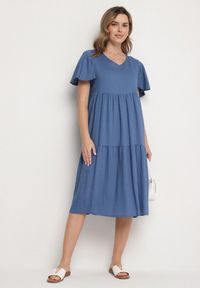 Born2be - Niebieska Wiskozowa Sukienka Rozkloszowana z Dekoltem V Natilenia. Okazja: na co dzień. Kolor: niebieski. Materiał: wiskoza. Styl: klasyczny, elegancki, casual #1