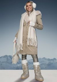 Born2be - Beżowa Nylonowa Kurtka Parka Płaszcz Ozdobiona Futerkiem Faelana. Kolor: beżowy. Materiał: nylon, futro. Wzór: aplikacja #4
