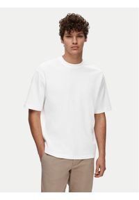 Selected Homme T-Shirt 16094143 Biały Loose Fit. Kolor: biały. Materiał: bawełna, syntetyk