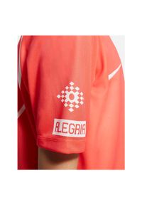 Koszulka juniorska piłkarska Nike Dri-FIT Neymar Jr. AT5726. Materiał: materiał, poliester, tkanina. Długość rękawa: krótki rękaw. Technologia: Dri-Fit (Nike). Długość: krótkie. Sport: piłka nożna #5