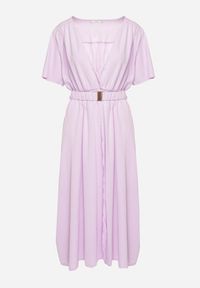 Born2be - Jasnofioletowa Kopertowa Sukienka z Bawełną i Materiałowym Paskiem Ozdobionym Klamrą Besvia. Okazja: na co dzień. Typ kołnierza: dekolt w kształcie V. Kolor: fioletowy. Materiał: bawełna, materiał. Długość rękawa: krótki rękaw. Wzór: aplikacja. Typ sukienki: kopertowe. Styl: casual, elegancki #5