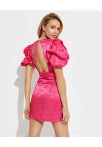THE ANDAMANE ITALY - Różowa sukienka mini. Okazja: na co dzień. Kolor: różowy, wielokolorowy, fioletowy. Materiał: tkanina. Typ sukienki: proste. Styl: casual. Długość: mini #4