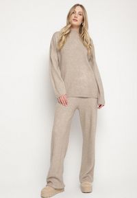 Born2be - Beżowy Dzianinowy Komplet z Wełną Spodnie i Sweter Tesira. Kolor: beżowy. Materiał: dzianina, wełna