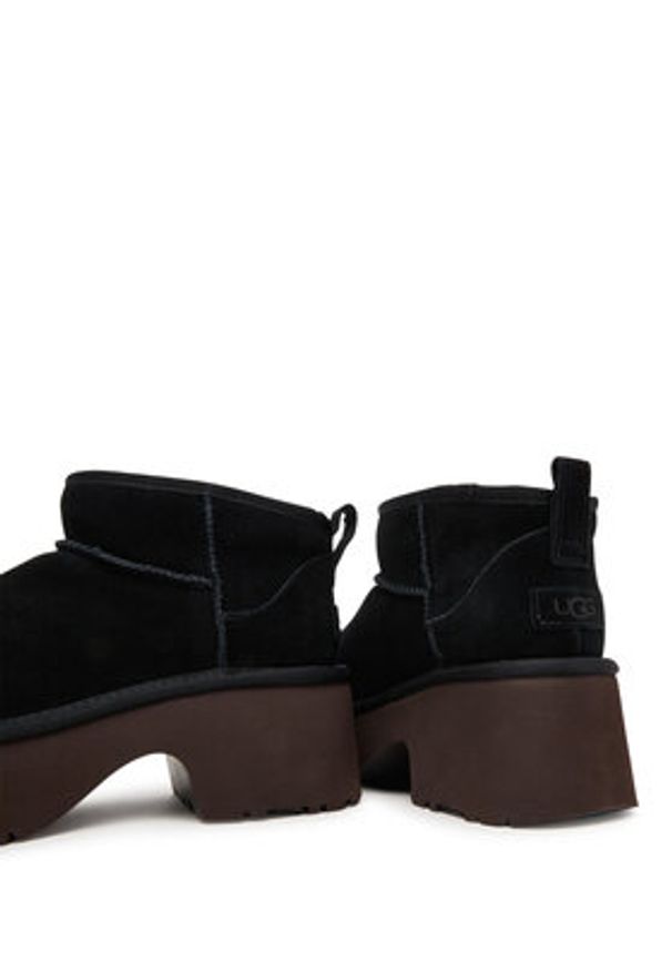 Ugg Śniegowce W Classic Ultra Mini 1158311 Czarny. Kolor: czarny. Materiał: skóra