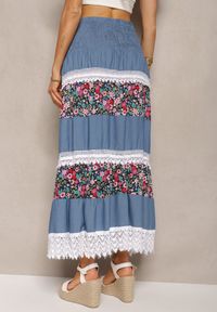 Renee - Biało-Niebieska Bawełniana Spódnica High Waist z Gumką w Talii i Ozdobną Koronką Tesaquin. Stan: podwyższony. Kolor: biały. Materiał: bawełna, koronka. Wzór: koronka. Sezon: lato #4