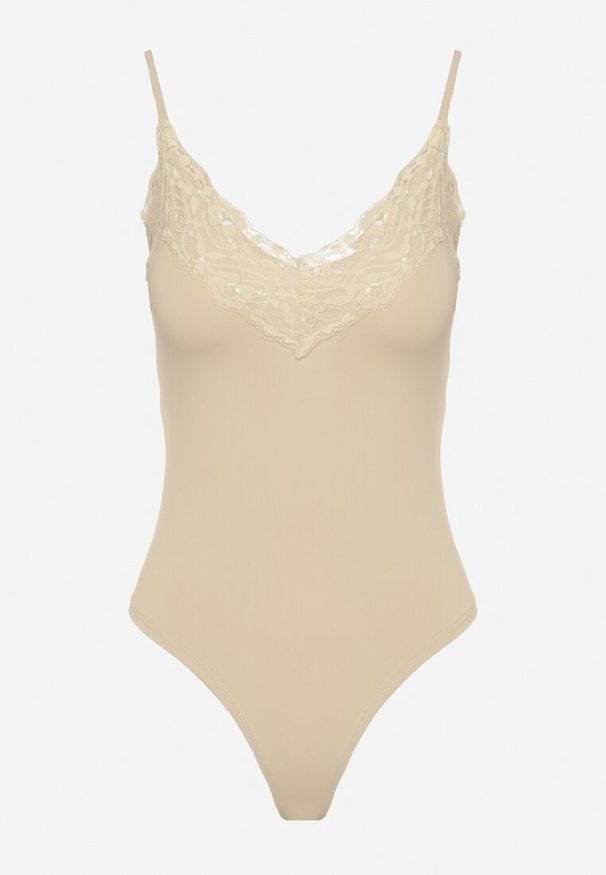 Born2be - Beżowe Body z Ozdobną Koronką Amosela. Kolor: beżowy. Materiał: koronka. Wzór: koronka. Styl: elegancki