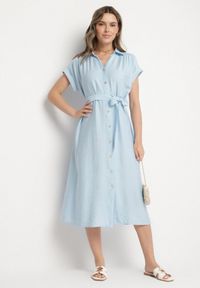 Born2be - Niebieska Wiskozowa Sukienka Koszulowa z Paskiem Rinaruna. Okazja: na co dzień. Kolor: niebieski. Materiał: wiskoza. Typ sukienki: koszulowe. Styl: elegancki, casual #6