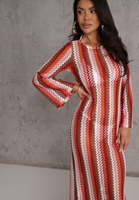 Renee - Bordowa Sukienka Dopasowana w Stylu Boho z Plecionego Materiału w Paski Nasehle. Okazja: na co dzień, na plażę. Kolor: czerwony. Materiał: materiał. Długość rękawa: długi rękaw. Wzór: paski. Typ sukienki: dopasowane. Styl: boho #6