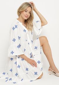 Born2be - Biała Sukienka z Wiskozą o Rozkloszowanym Kroju z Ozdobnym Haftem Arathiel. Okazja: na spacer, na co dzień. Typ kołnierza: dekolt w kształcie V. Kolor: biały. Materiał: wiskoza. Wzór: haft. Sezon: wiosna, lato. Styl: casual, elegancki #4