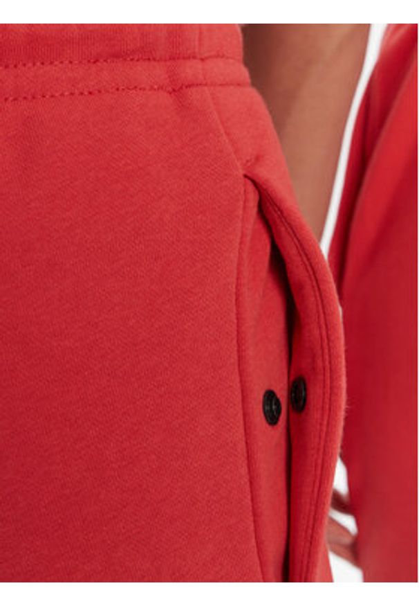 K-Way Spodnie dresowe Bishop K31313W Czerwony Slim Fit. Kolor: czerwony. Materiał: bawełna