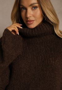 Renee - Brązowy Oversizowy Golf z Dodatkiem Wełny i Wiskozy Tenafera. Typ kołnierza: golf. Kolor: brązowy. Materiał: wełna, wiskoza #2