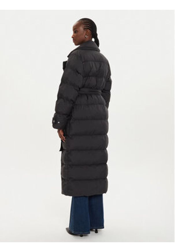 Pinko - PINKO Płaszcz zimowy Taccuino 103829 A0L5 Czarny Regular Fit. Kolor: czarny. Materiał: syntetyk. Sezon: zima