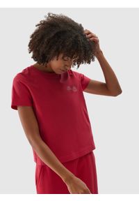 4f - T-shirt z bawełny organicznej z nadrukiem damski - czerwony. Kolor: czerwony. Materiał: bawełna. Wzór: nadruk