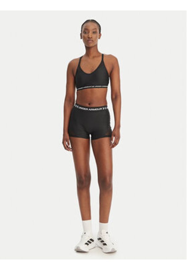 Under Armour Szorty sportowe HeatGear® 6011354 Czarny Slim Fit. Kolor: czarny. Materiał: syntetyk