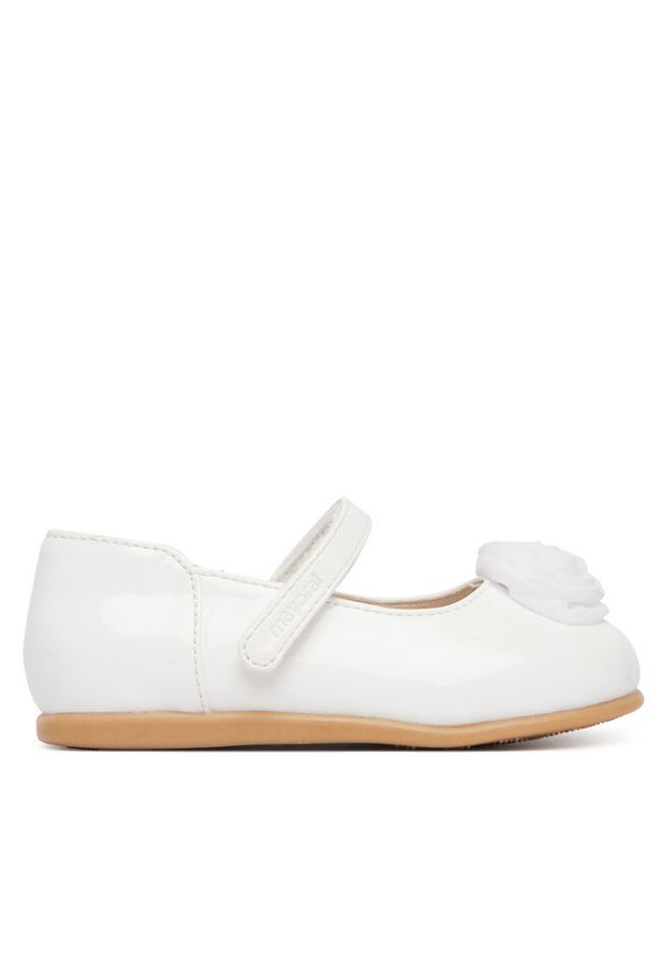 Baleriny Mayoral. Kolor: biały