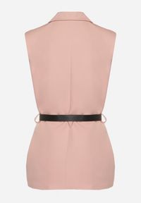 Born2be - Ciemnoróżowa Kamizelka Garniturowa Oversize na Guzik z Paskiem Melazi. Kolor: różowy. Materiał: tkanina. Sezon: lato. Styl: klasyczny
