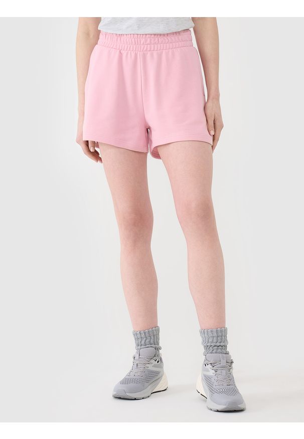 4f - 4F Spodenki dresowe damskie - różowe XL. Kolor: różowy. Materiał: dresówka. Długość: krótkie. Wzór: gładki, ze splotem