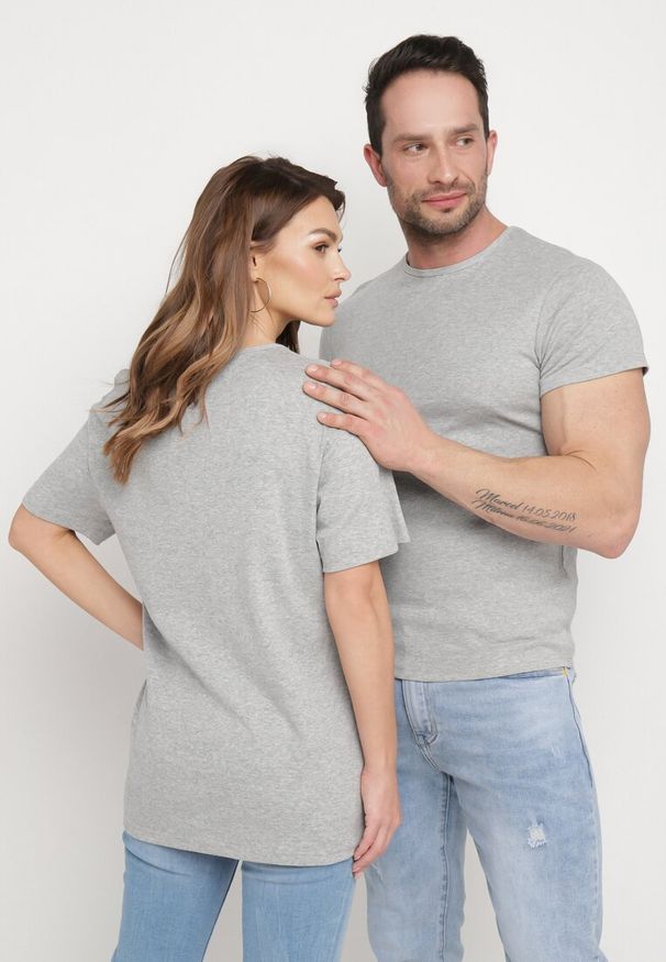 Born2be - Szara Bawełniana Koszulka z Krótkim Rękawem i Okrągłym Dekoltem Adeliz. Okazja: na co dzień, na spotkanie biznesowe. Kolor: szary. Materiał: bawełna. Długość rękawa: krótki rękaw. Długość: krótkie. Styl: klasyczny, casual, elegancki, biznesowy