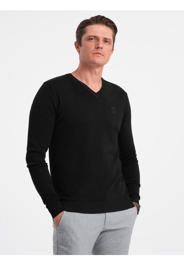 Ombre Clothing - Elegancki sweter męski V-neck BASIC z wiskozą – czarny V1 OM-SWBS-0107 - XXL. Kolor: czarny. Materiał: wiskoza. Wzór: haft. Styl: elegancki