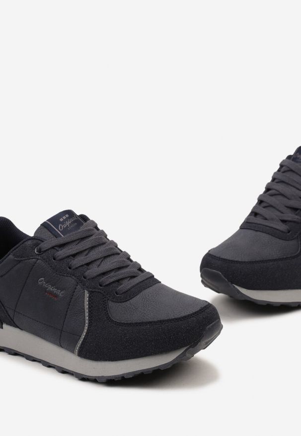 Born2be - Granatowe Buty Sportowe z Ozdobnymi Przeszyciami i Wstawkami Oradea. Okazja: na co dzień. Kolor: niebieski