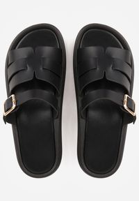 Born2be - Czarne Klapki z Przeplatanymi Paskami i Klamrą Ravelya. Okazja: na co dzień, na spacer. Kolor: czarny. Materiał: jeans. Sezon: lato. Styl: boho, casual, klasyczny #6