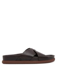 Klapki Clarks. Kolor: brązowy
