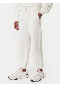 Guess Spodnie dresowe Z6RB03 K9YI1 Biały Regular Fit. Kolor: biały. Materiał: bawełna #1