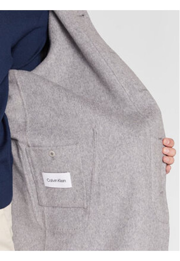 Calvin Klein Płaszcz wełniany K10K109549 Szary Regular Fit. Kolor: szary. Materiał: wełna