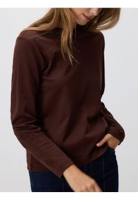 Reserved - Longsleeve z merceryzowanej bawełny - ciemnobrązowy. Kolor: brązowy. Materiał: bawełna. Długość rękawa: długi rękaw