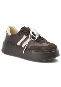 Sneakersy damskie Armodo, na wysokiej platformie i sznurowane z wygodnymi wkładkami, czekolada, N1068S10. Zapięcie: pasek. Kolor: brązowy. Materiał: zamsz, skóra, jeans. Obcas: na platformie. Styl: sportowy, retro #9