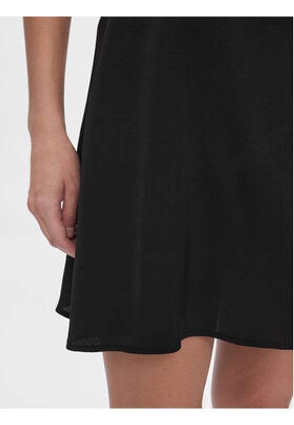 Calvin Klein Jeans Spódnica mini Logo J20J223143 Czarny Regular Fit. Kolor: czarny. Materiał: wiskoza