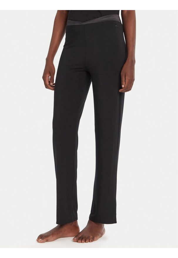 BOSS Spodnie dresowe Sheen 50545593 Czarny Regular Fit. Kolor: czarny. Materiał: dresówka