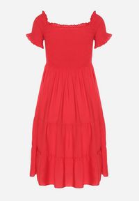 Born2be - Czerwona Bawełniana Sukienka Typu Hiszpanka Tolowena. Typ kołnierza: dekolt hiszpanka. Kolor: czerwony. Materiał: bawełna. Sezon: lato. Styl: elegancki