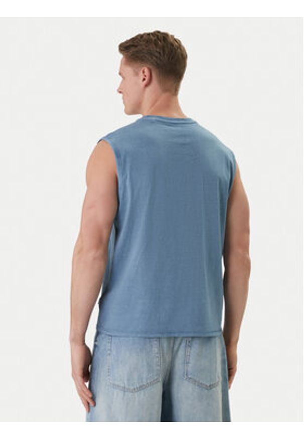 Guess Jeans Tank top M6GPB2 K8FQ4 Niebieski Regular Fit. Kolor: niebieski. Materiał: bawełna