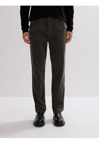 Reserved - Bawełniane spodnie slim fit - jasny zielony. Kolor: zielony. Materiał: bawełna #1