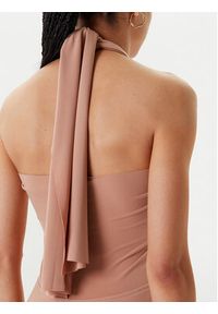 NORMA KAMALI Sukienka koktajlowa KK1253PLO62833 Beżowy Slim Fit. Kolor: beżowy. Materiał: syntetyk. Styl: wizytowy #3