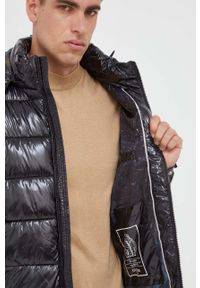 Guess kurtka męska kolor czarny zimowa. Kolor: czarny. Materiał: polar, materiał. Sezon: zima #5