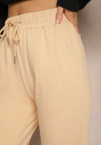 Renee - Beżowe Casualowe Spodnie z Bawełny High Waist z Gumką w Pasie Beliefra. Okazja: na co dzień. Stan: podwyższony. Kolor: beżowy. Materiał: bawełna. Styl: casual #5
