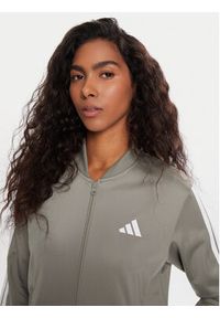 Adidas - adidas Dres Essentials 3-Stripes JX0509 Zielony Regular Fit. Kolor: zielony. Materiał: syntetyk
