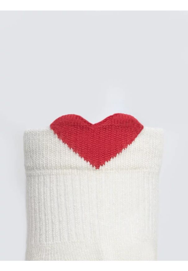 Big-Star - Stopki damskie z wiskozy z sercem białe Lovelia 100. Kolor: biały. Materiał: wiskoza
