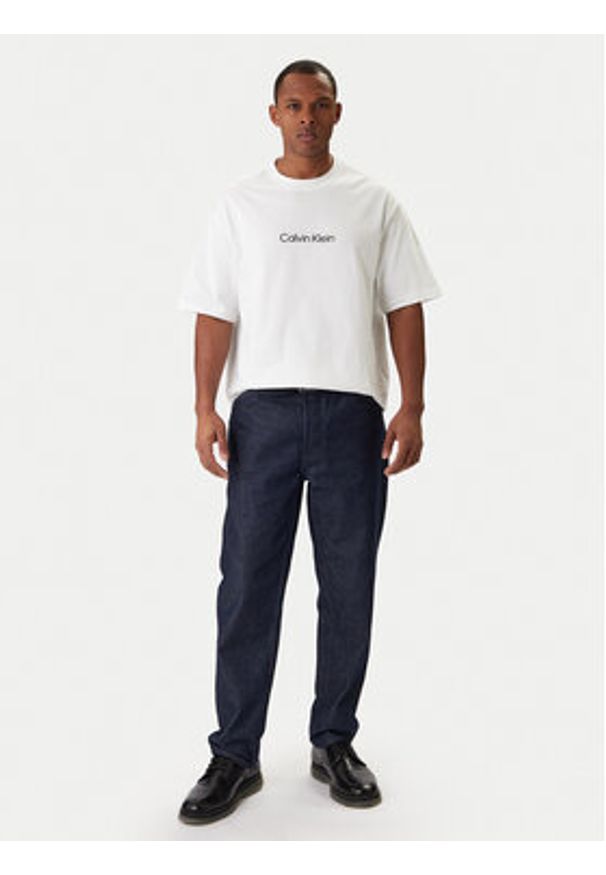 Calvin Klein T-Shirt LV040HM228 Biały Relaxed Fit. Kolor: biały. Materiał: bawełna