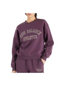 Bluza New Balance WT43516PLN - fioletowa. Okazja: na co dzień. Kolor: fioletowy. Materiał: dresówka, poliester, prążkowany, bawełna. Styl: klasyczny, casual