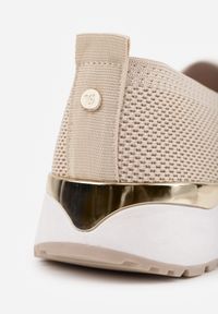 Renee - Beżowe Tenisówki Elastyczne z Metaliczną Wstawką na Zapiętku Jestella. Okazja: na co dzień. Zapięcie: bez zapięcia. Kolor: beżowy. Materiał: jeans. Obcas: na płaskiej podeszwie. Styl: sportowy, casual #6