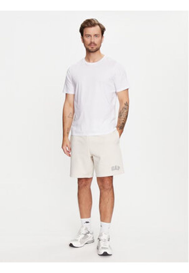 GAP - Gap Szorty sportowe 602248-05 Écru Regular Fit. Materiał: bawełna. Styl: sportowy