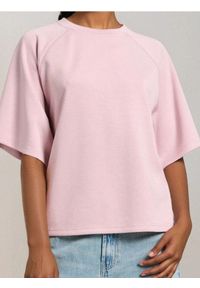 Sinsay - Bluza z domieszką wiskozy - różowy. Kolor: różowy. Materiał: wiskoza